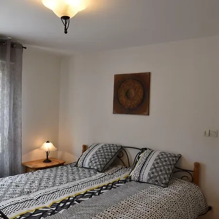 Le Brin D'osier Apartment *