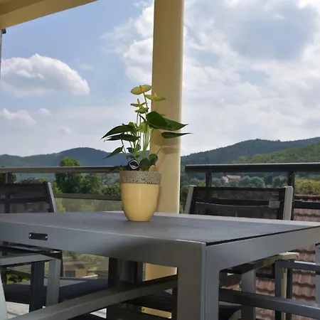 Le Brin D'osier Apartment *